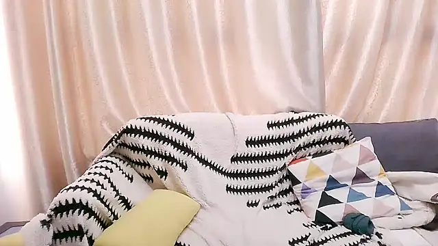 Tsia-Die online show from October 2025 05:17:02 AM