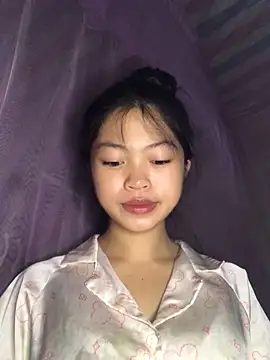 Thy00   online show from September 2025 09:56:01 AM