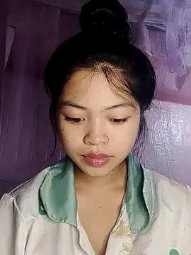 Thy00   online show from November 2025 03:31:01 AM