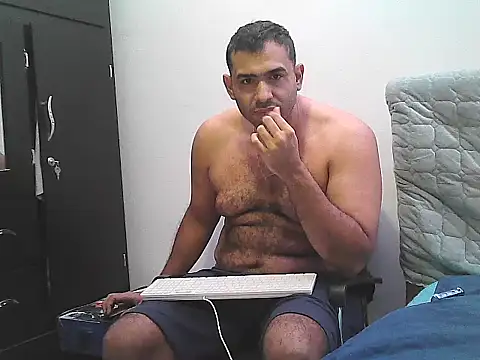 Snapshot of morenocabro10 chatting on October 2025 08:14:02 PM morenocabro10 online show from October 2025 08:14:02 PM