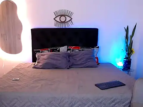 NoahDevil18 online show from September 2025 12:41:01 PM