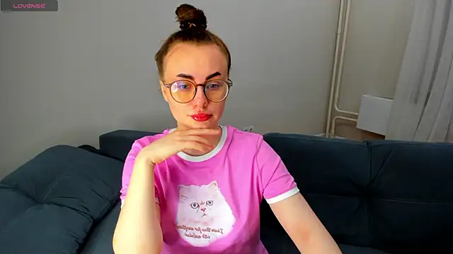 MewStella online show from May 2026 07:33:01 PM