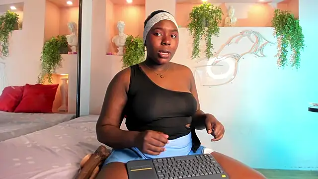 NanyMoreno online show from November 2025 12:16:01 PM