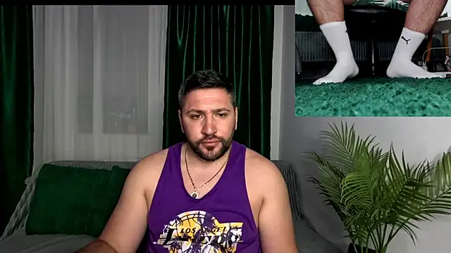 Gold Alpha Boy online show from June 2026 07:15:02 PM