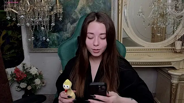 IvoryWood  online show from September 2025 03:46:02 PM