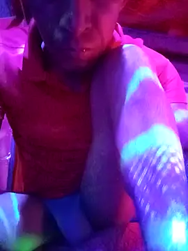 Snapshot of Oaxhot chatting on November 2025 10:25:02 AM Oaxhot online show from November 2025 10:25:02 AM