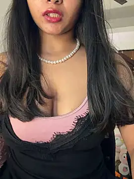 Snapshot of luv_johrrra chatting on June 2026 10:28:02 AM luv johrrra online show from June 2026 10:28:02 AM