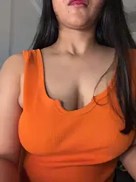 Snapshot of luv_johrrra chatting on June 2026 03:29:01 PM luv johrrra online show from June 2026 03:29:01 PM