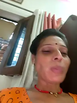 ISHANI-SINGH online show from September 2025 12:28:02 PM