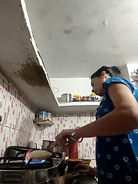 ISHANI-SINGH online show from February 2026 02:26:01 AM