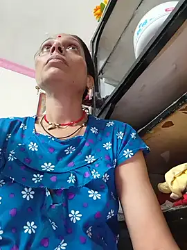 ISHANI-SINGH online show from May 2026 03:41:01 PM
