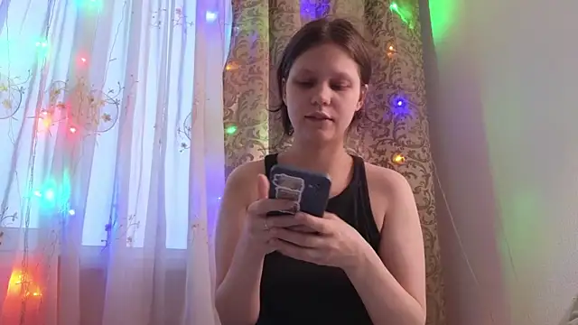 Snapshot of Lunliss chatting on February 2026 03:21:01 PM Lunliss online show from February 2026 03:21:01 PM