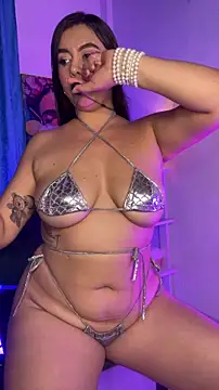 Snapshot of Megan-picozi chatting on February 2026 01:48:02 AM Megan-picozi online show from February 2026 01:48:02 AM