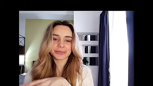 Chloe Ravens online show from December 2025 10:54:01 AM