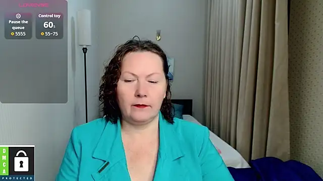 Snapshot of milf_hornys chatting on September 2025 04:18:01 PM milf hornys online show from September 2025 04:18:01 PM