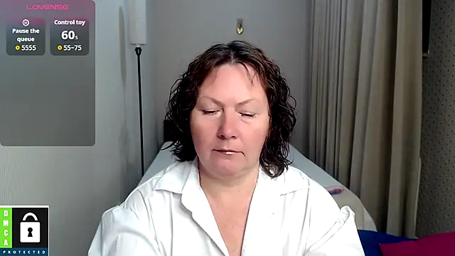 Snapshot of milf_hornys chatting on September 2025 04:23:02 PM milf hornys online show from September 2025 04:23:02 PM