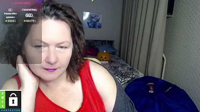 Snapshot of milf_hornys chatting on October 2025 05:24:01 PM milf hornys online show from October 2025 05:24:01 PM