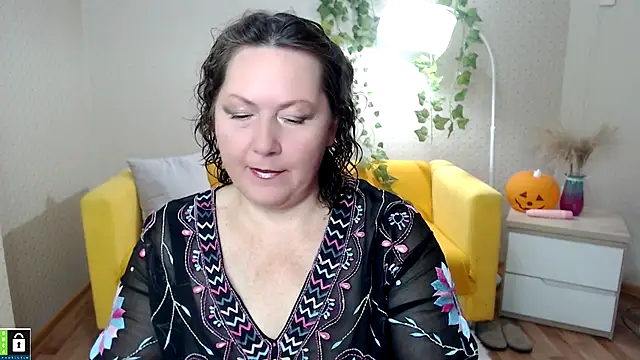 Snapshot of milf_hornys chatting on October 2025 06:14:02 PM milf hornys online show from October 2025 06:14:02 PM