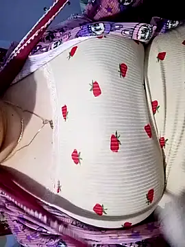 Hnonasix89 online show from April 2026 11:02:01 PM