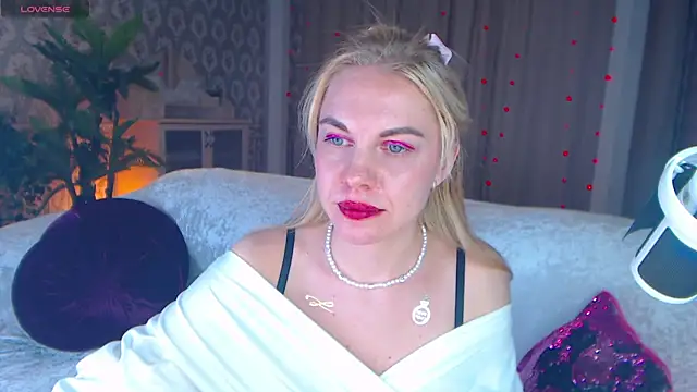 LiSinDoll online show from November 2025 06:18:02 AM