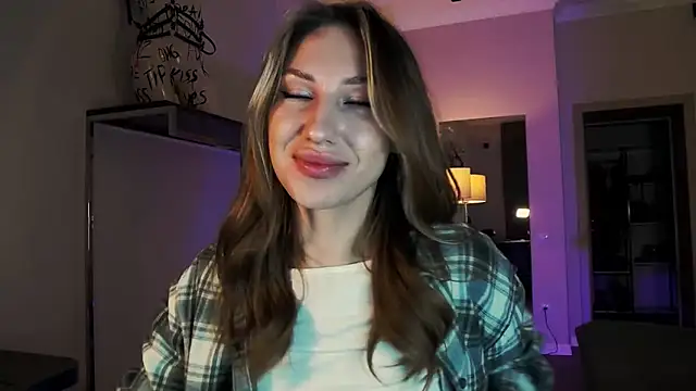 MariGven online show from November 2025 01:55:01 PM