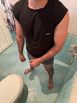 Snapshot of Cruel00 chatting on September 2025 10:52:01 AM Cruel00 online show from September 2025 10:52:01 AM