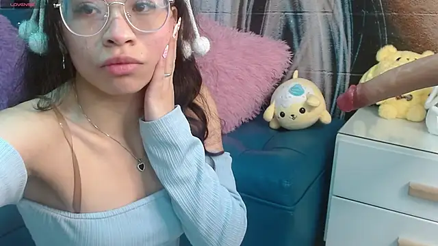 Giaa rossi online show from September 2025 02:18:02 PM