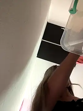 Natalia vidal online show from September 2025 01:34:02 PM