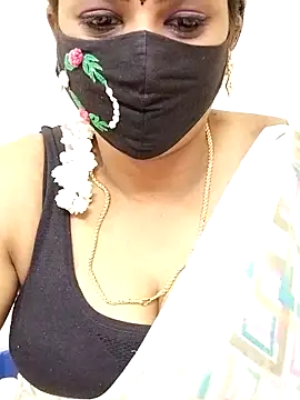 Snapshot of yoga-mithraa chatting on November 2025 03:23:01 PM yoga-mithraa online show from November 2025 03:23:01 PM