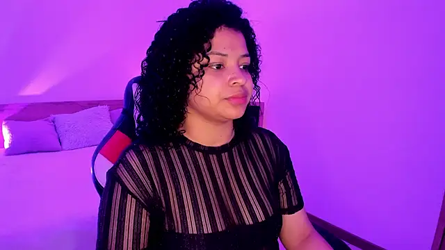 Snapshot of Dakota_Mars chatting on September 2025 12:09:01 PM Dakota Mars online show from September 2025 12:09:01 PM