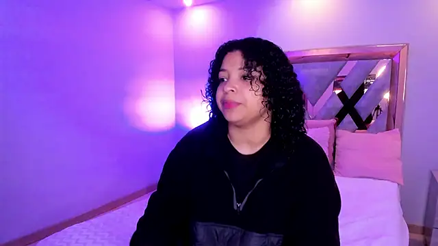 Snapshot of Dakota_Mars chatting on October 2025 12:13:02 PM Dakota Mars online show from October 2025 12:13:02 PM