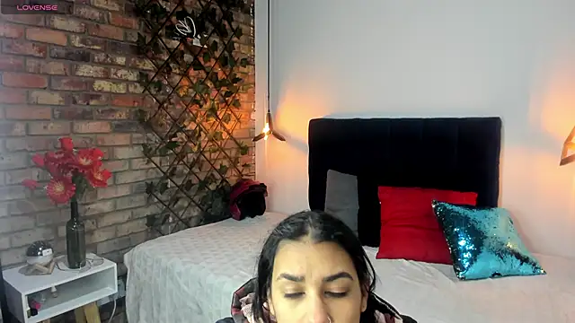 Snapshot of Lia_Blake_ chatting on February 2026 12:01:02 PM Lia Blake online show from February 2026 12:01:02 PM