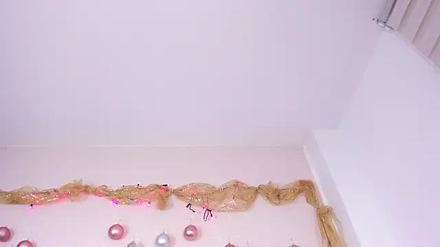 missweetpeach online show from December 2025 12:37:02 AM