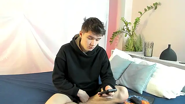 SherlockMax online show from February 2026 07:29:01 PM