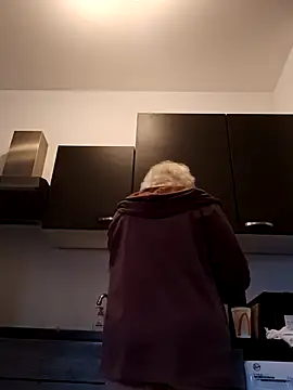 VikaKing online show from October 2025 07:18:02 AM