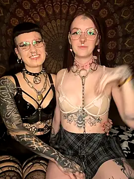 Nyraniel online show from November 2025 08:51:01 PM