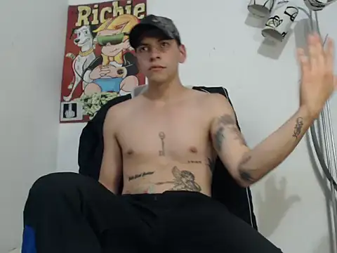 Thomasjons  online show from October 2025 01:28:01 AM