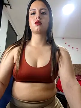 Snapshot of Ladynova440 chatting on April 2026 06:05:01 PM Ladynova440 online show from April 2026 06:05:01 PM