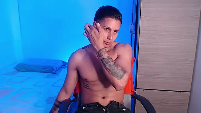 Snapshot of valentinosex1 chatting on September 2025 11:07:01 PM valentinosex1 online show from September 2025 11:07:01 PM