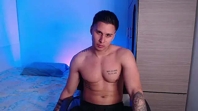 Snapshot of valentinosex1 chatting on September 2025 11:08:02 PM valentinosex1 online show from September 2025 11:08:02 PM