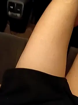 Jessical--Li online show from October 2025 06:16:02 PM