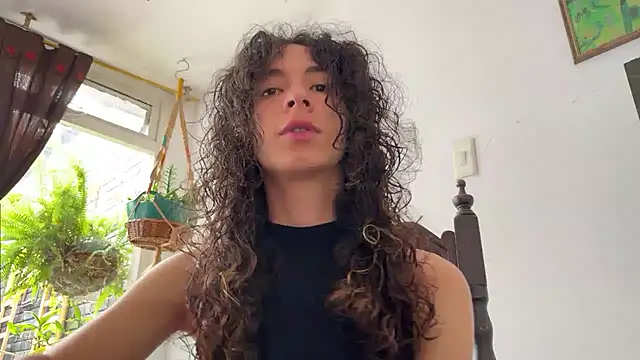 camille delrey online show from December 2025 05:07:02 PM