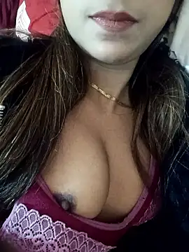 payalsharma95 online show from December 2025 05:21:01 PM