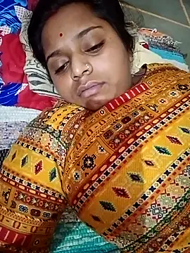 Hot crety online show from September 2025 11:30:01 PM