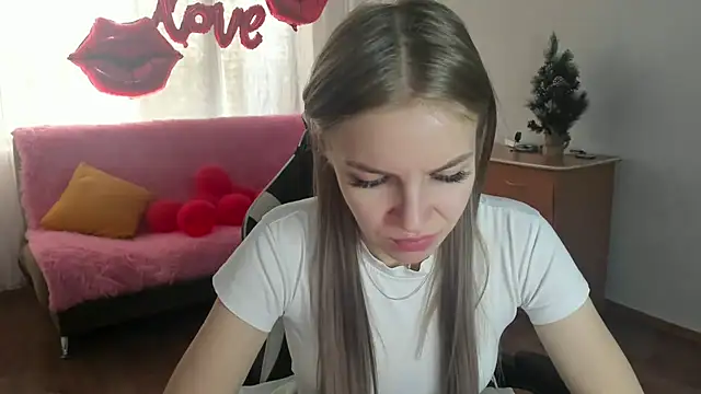 HitGyrl online show from March 2026 08:08:01 AM