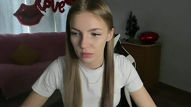 HitGyrl online show from March 2026 08:26:33 AM