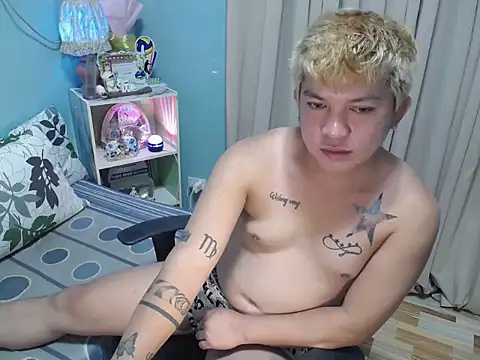 Snapshot of Fuckboii_intown chatting on October 2025 08:26:01 AM Fuckboii intown online show from October 2025 08:26:01 AM