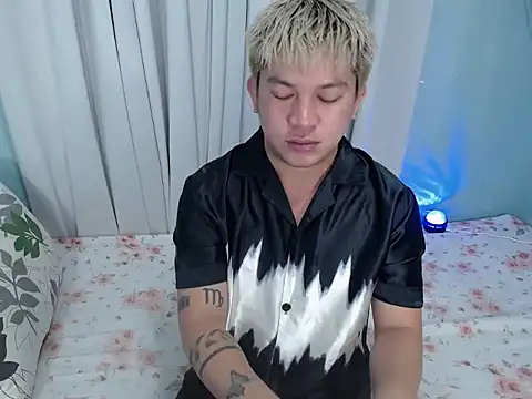 Snapshot of Fuckboii_intown chatting on November 2025 04:09:02 PM Fuckboii intown online show from November 2025 04:09:02 PM