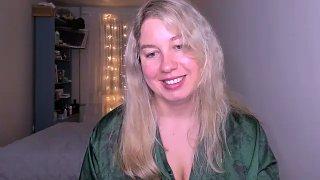 Snapshot of NancySanders chatting on May 2026 07:56:02 PM NancySanders online show from May 2026 07:56:02 PM