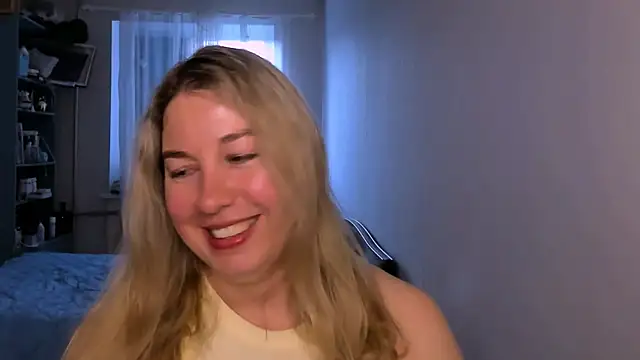 Snapshot of NancySanders chatting on May 2026 03:43:01 PM NancySanders online show from May 2026 03:43:01 PM
